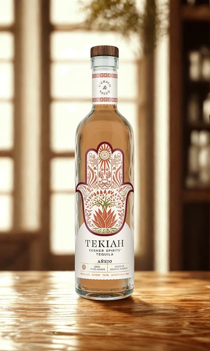 ekiahspirits-tekiah-kosher-anejo-table